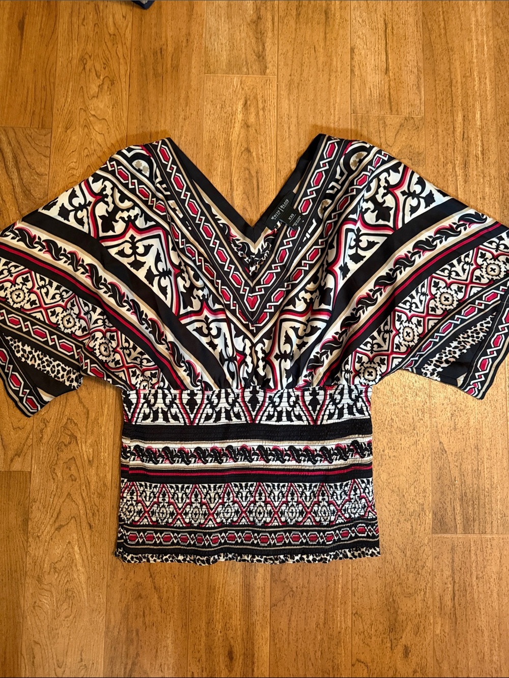 White House Black Market Black, White & Red Patterned V-Neck Camisole